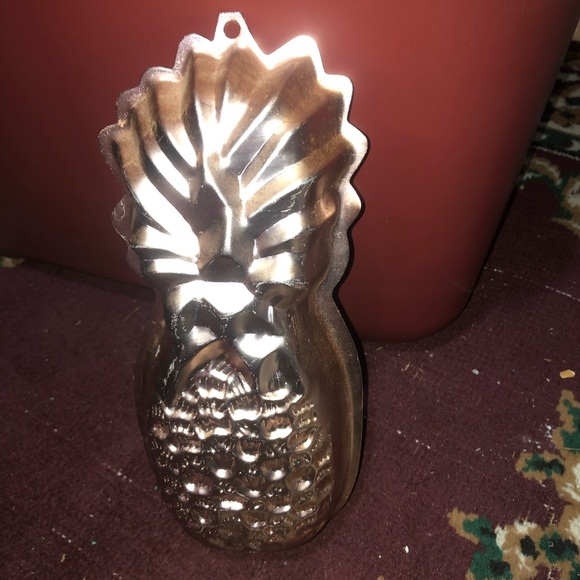 Shiny Copper Pineapple jello mold- wall hanging, collectors item vintage 1960s - Picture 9 of 10